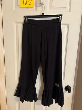 Matilda Jane Black Ruffle Hem Knit Pants